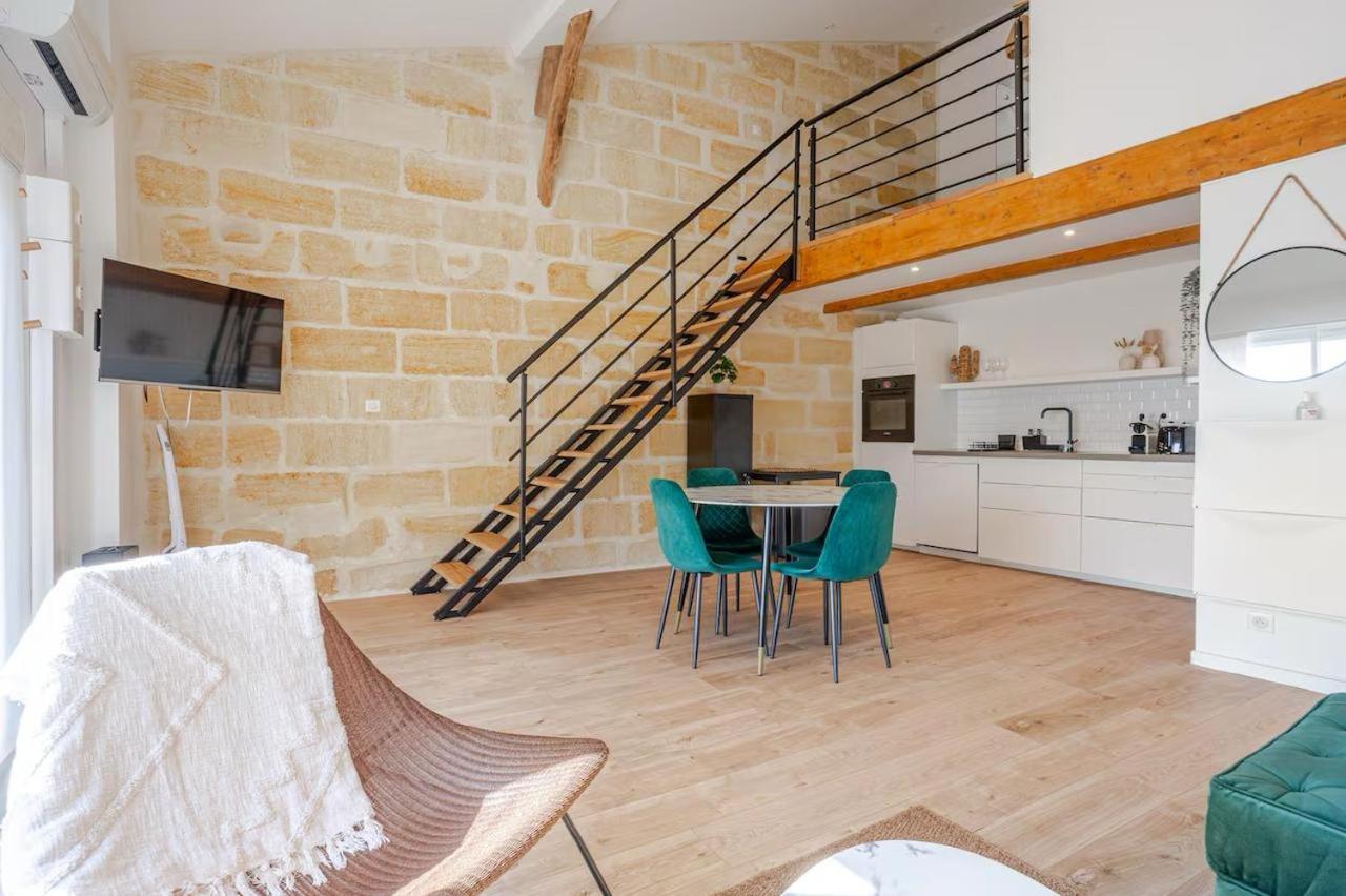 Guesthouse Les Maurins Saint-Sulpice-de-Faleyrens Exterior photo